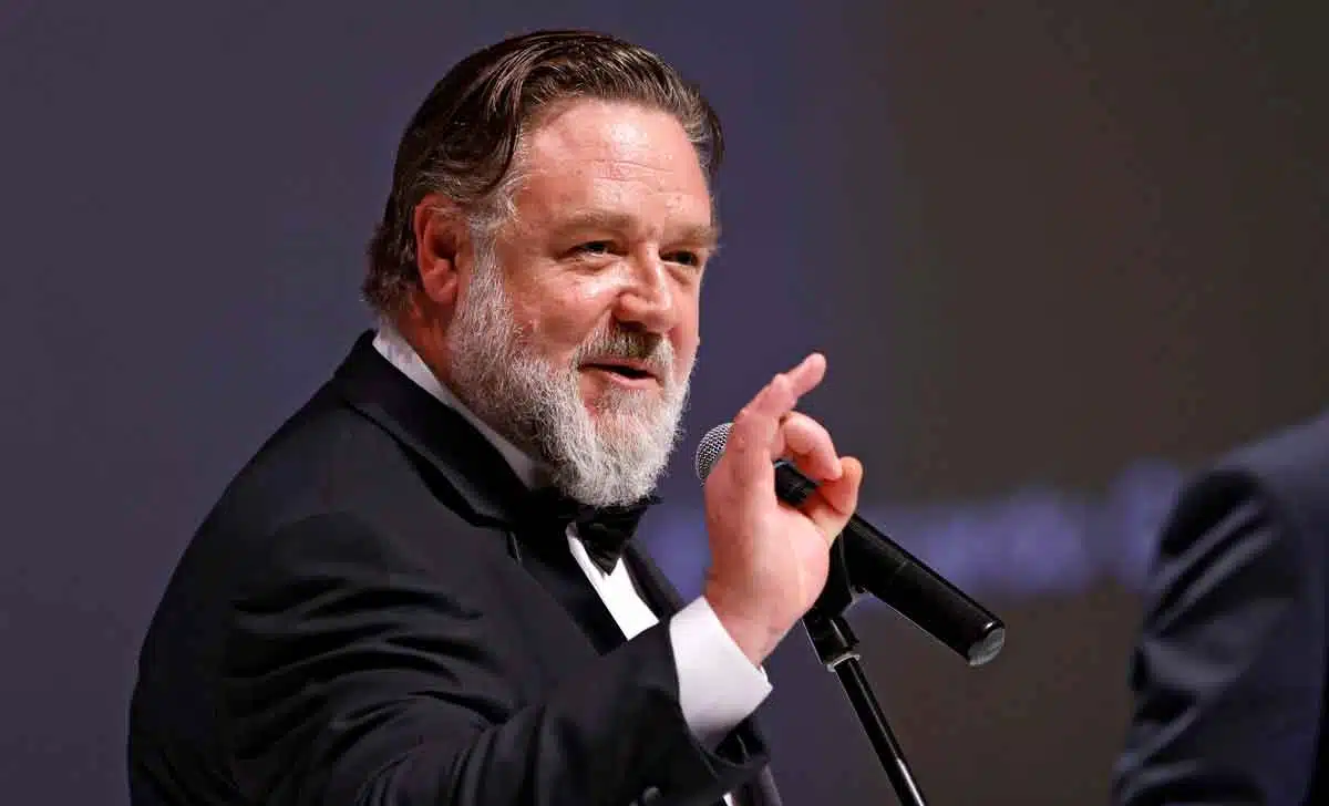 Russell Crowe fait l'éloge d'un film de Ryan Gosling Russell Crowe parle de Gladiator 2