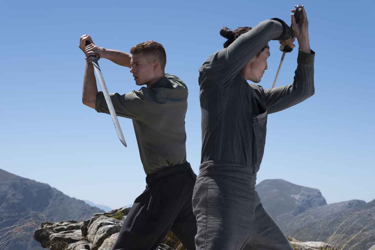Le combat entre la lumière et l'obscurité continue: les premières images de la roue du temps 3 Le combat entre la lumière et l'obscurité continue: les premières images de la roue du temps 3