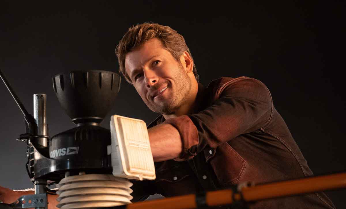 Glen Powell Marvel ou DC Comics