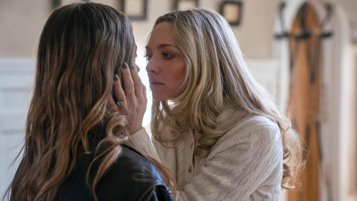 Sydney Sweeney et Amanda Seyfried dans « The Housemaid » (Image : Lionsgate Films)