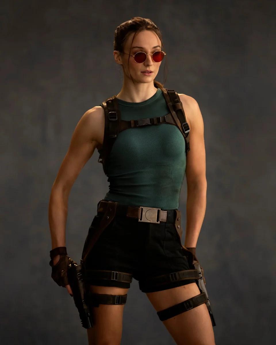 Sophie Turner dans le rôle de Lara Croft (image : Jay Maidment/Prime)