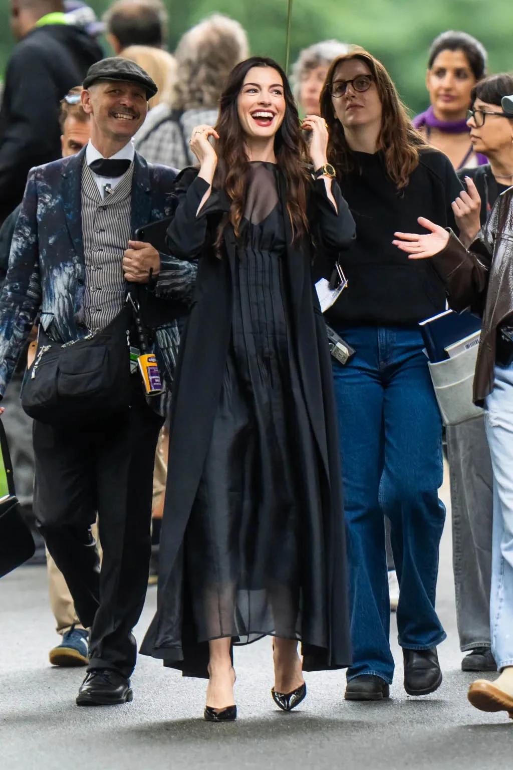 Anne Hathaway sur le tournage de