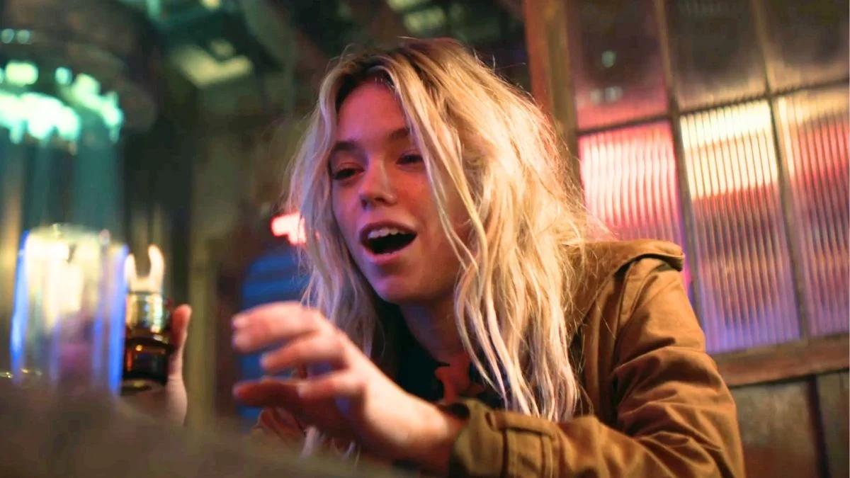 Milly Alcock dans Supergirl