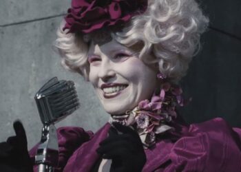 L&rsquo;actrice de « Hunger Games », Elizabeth Banks, dit qu&rsquo;elle ne comprend pas les femmes qui ont voté pour Donald Trump : « Nous devrions être comme Effie »