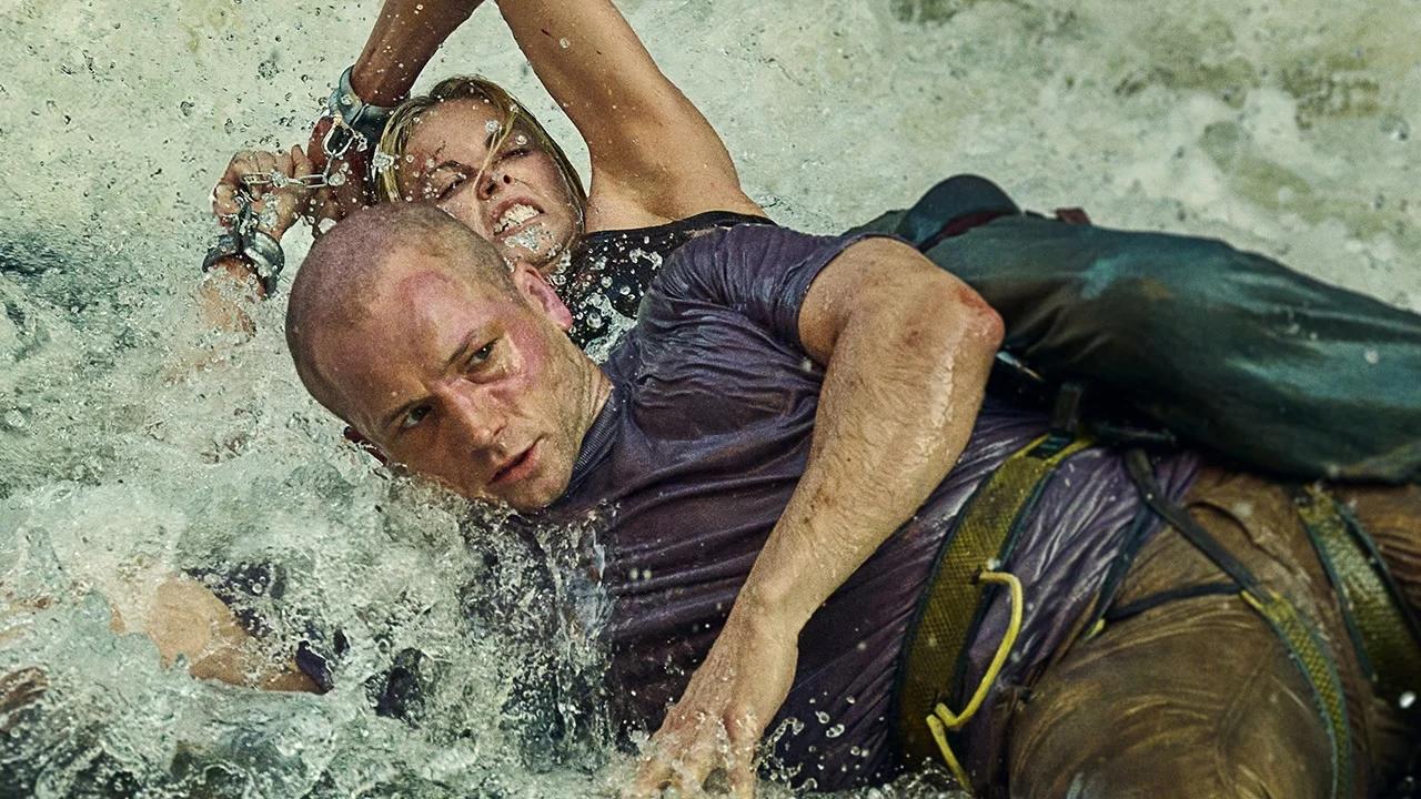 Charlize Theron et Taron Egerton (image : Netflix)