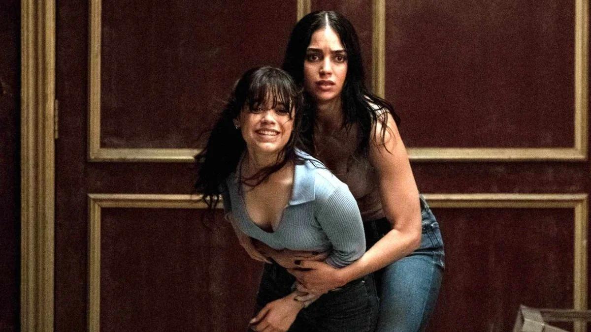 Melissa Barrera et Jenna Ortega dans Scream 6