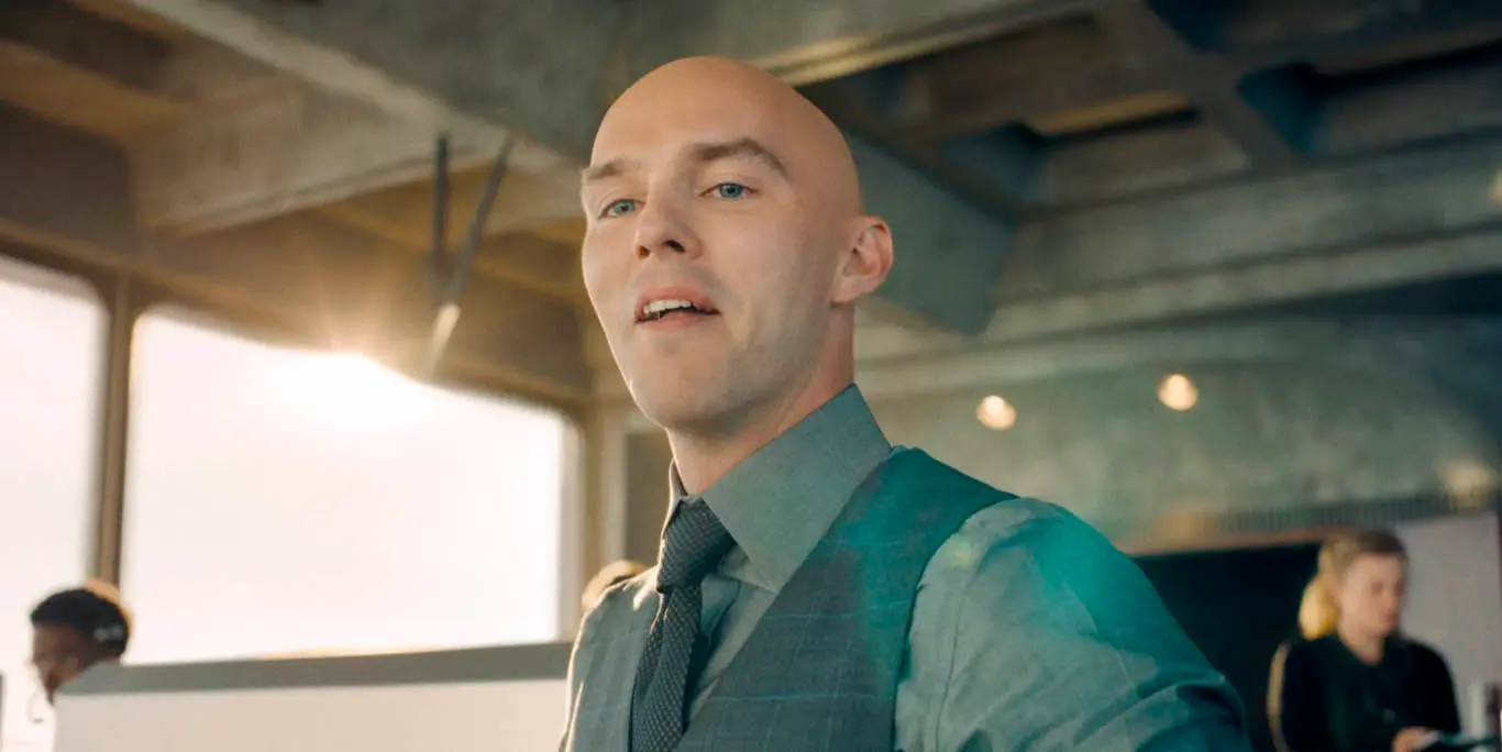 Nicholas Hoult dans le rôle de Lex Luthor dans « Superman » (image : Warner Bros.)