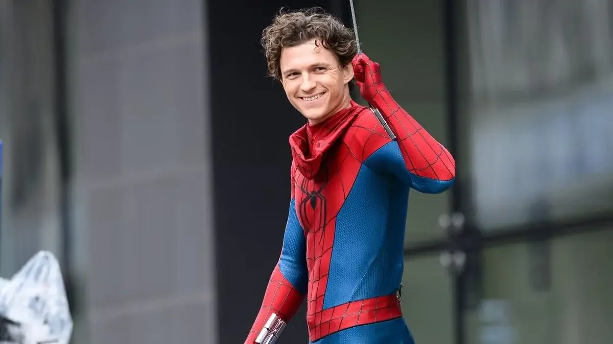 Tom-Holland-record
