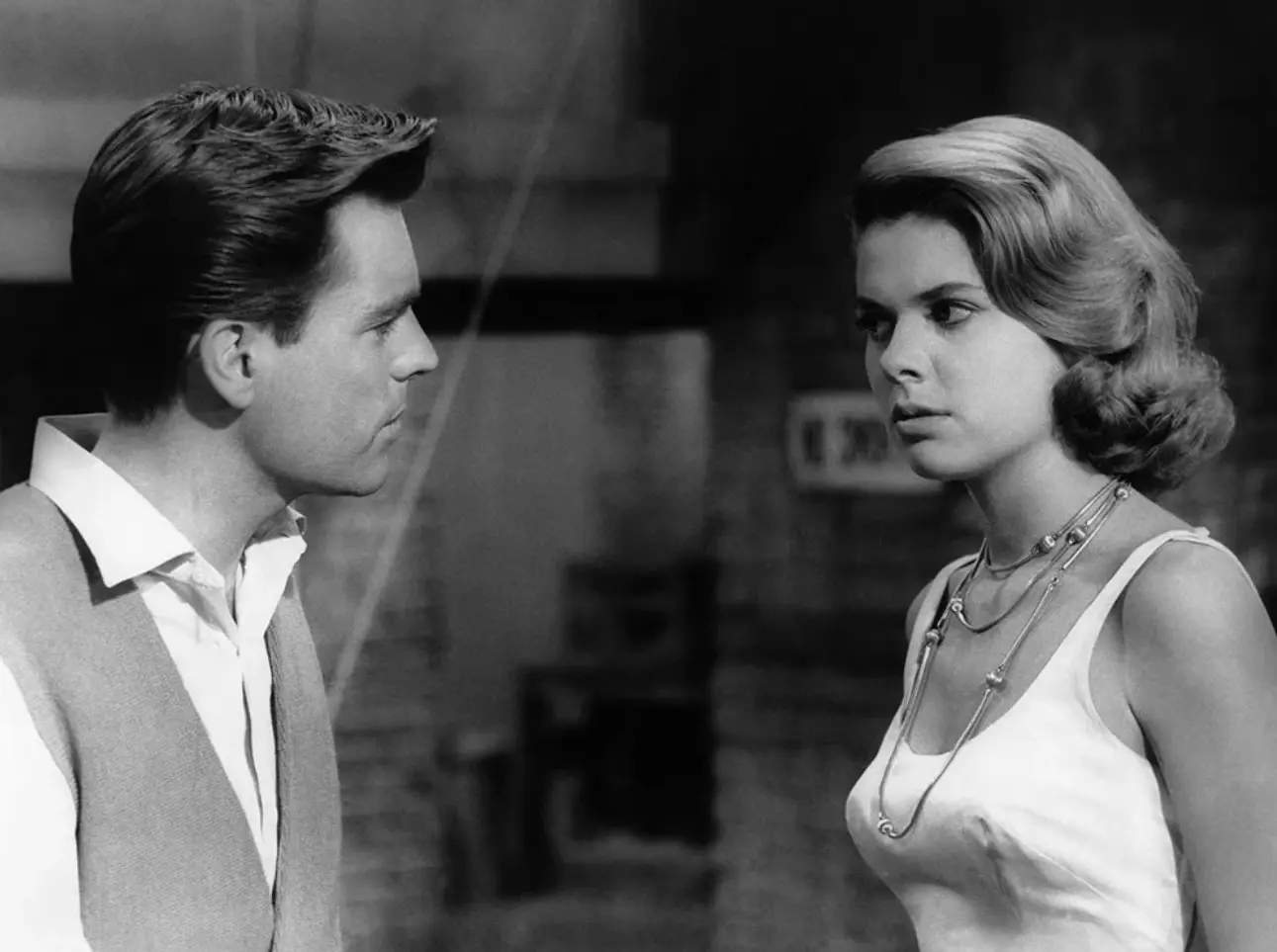 Robert Wagner et Nina Shipman dans