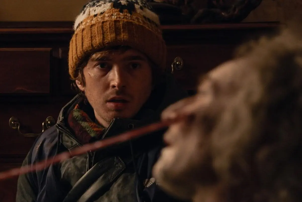 Austin Abrams dans