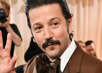 Diego Luna refuse d&rsquo;incorporer l&rsquo;intelligence artificielle dans ses films et prévient qu&rsquo;il partage l&rsquo;inquiétude quant à ses progrès