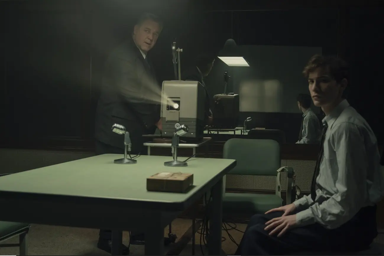 Russell Crowe et Jacob Tremblay dans « Unabomber » (image : Netflix)