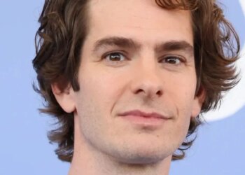 Andrew Garfield révèle qu&rsquo;il a arrêté d&rsquo;utiliser ChatGTP après avoir joué dans « Artificial » : « J&rsquo;ai eu un peu peur »