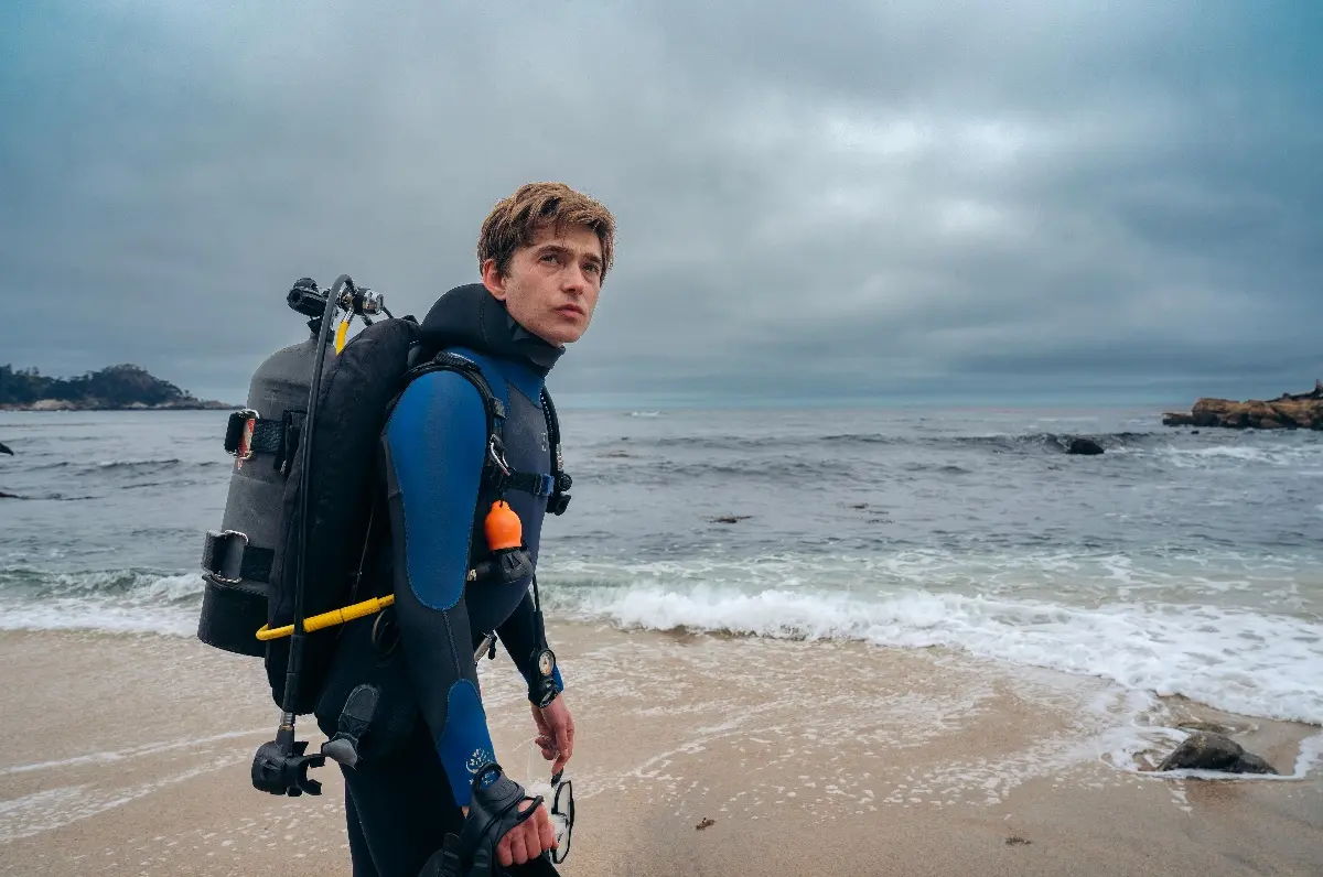 Austin Abrams dans « Whale Fall » (2026) (image : 20th Century Studios)