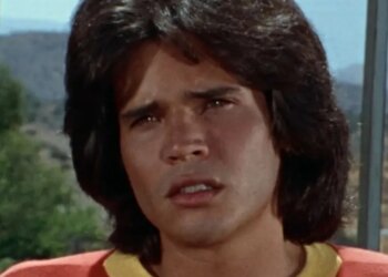 Michael Gray, acteur de Billy Batson dans l&rsquo;original « Shazam! » série, décède à 75 ans